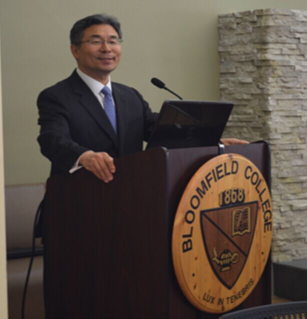 副院长Peter Jeong 先生